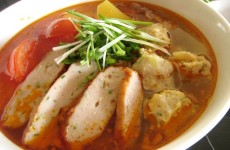 Đặc sản bún chả cá Nha Trang